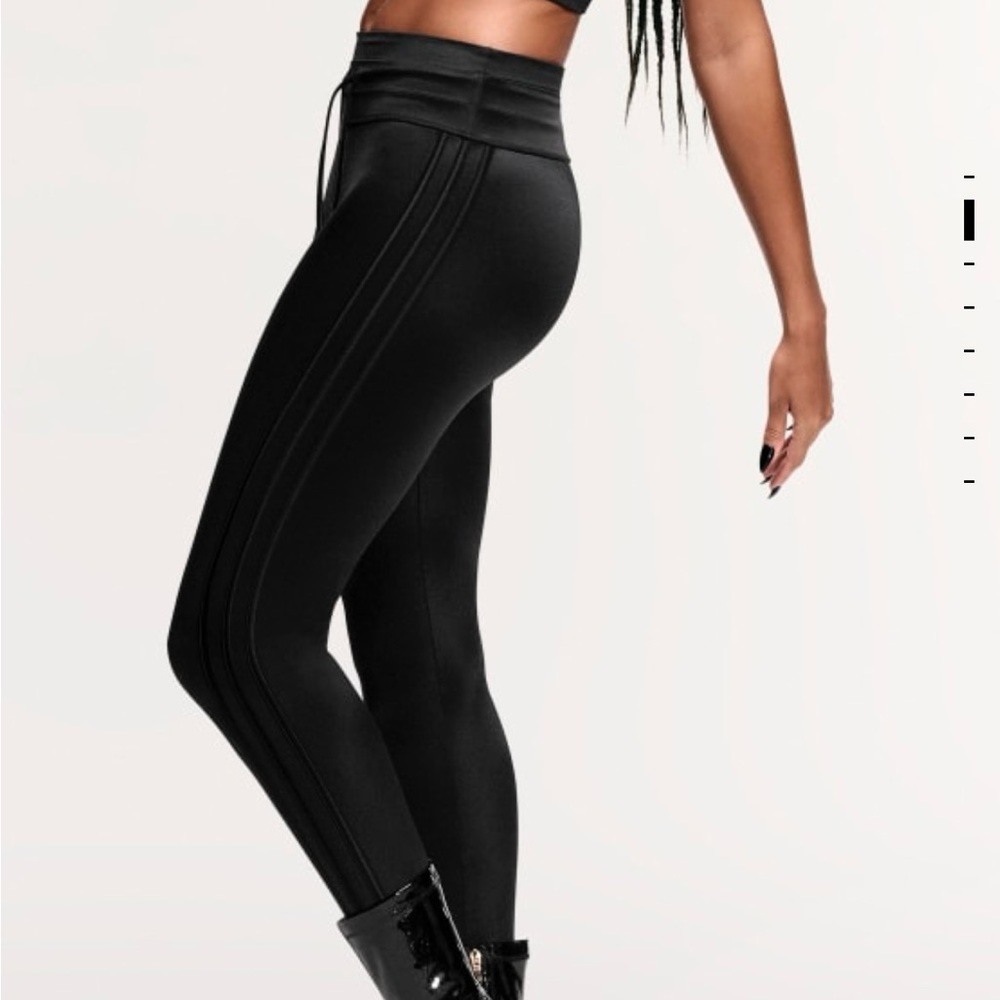 IVY PARK NOIR Adidas Shiny Spandex Tights Black #IvyPark #IvyParkNoir #Noir